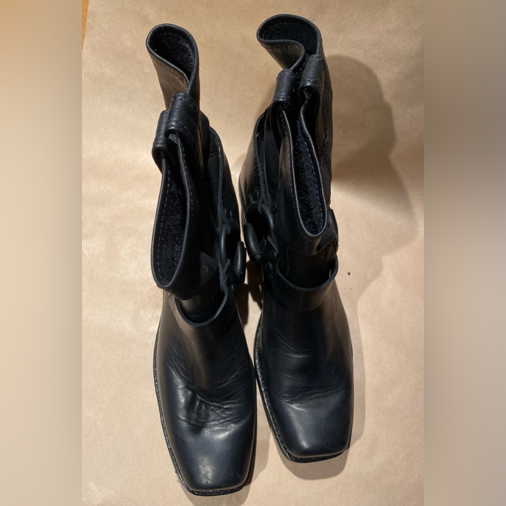 Frye Harness 8R Black Antique - Only worn a couple of times.